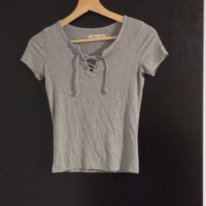 Grey Hollister Lace up T XS